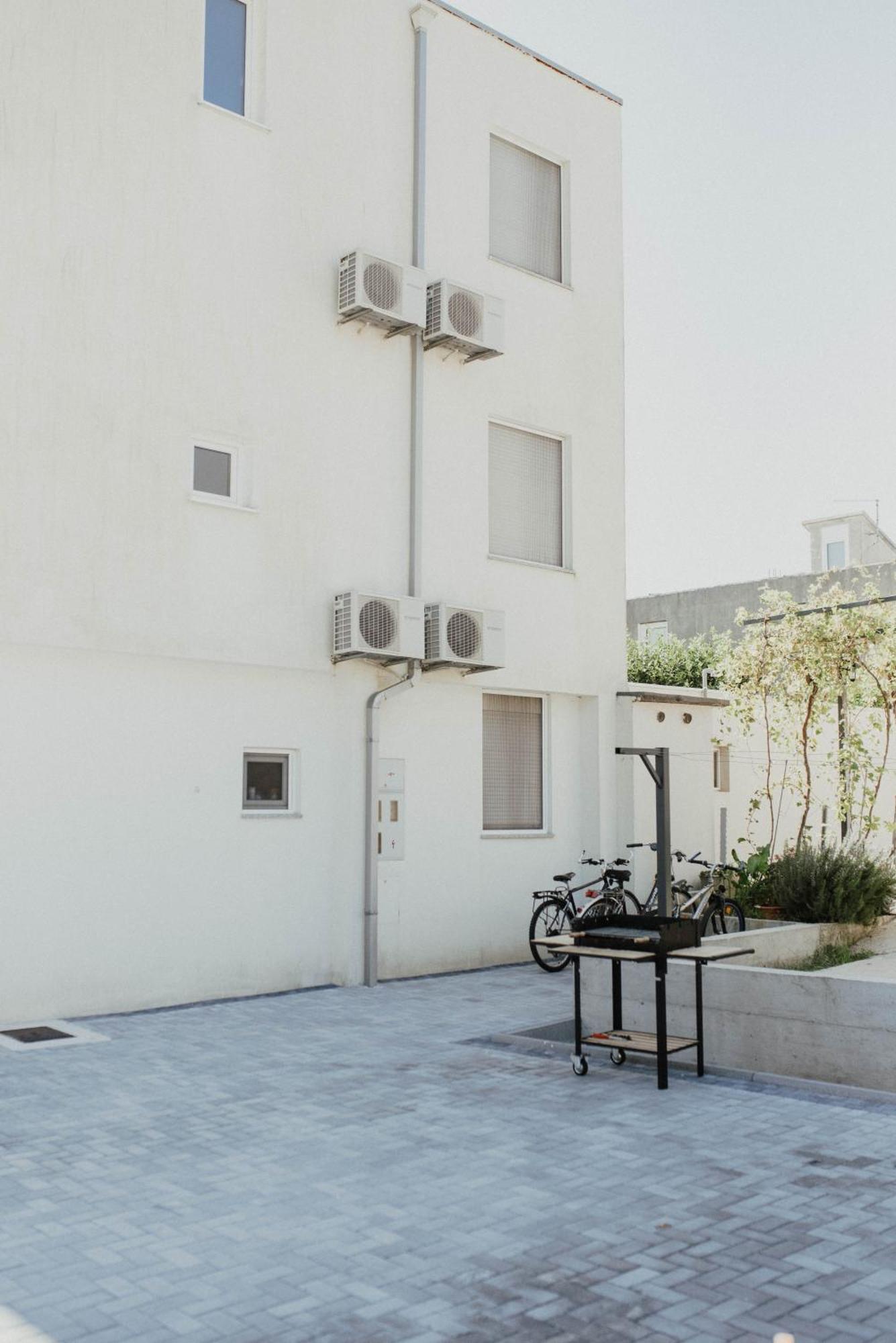 Apartments Martinovic Zaostrog Esterno foto
